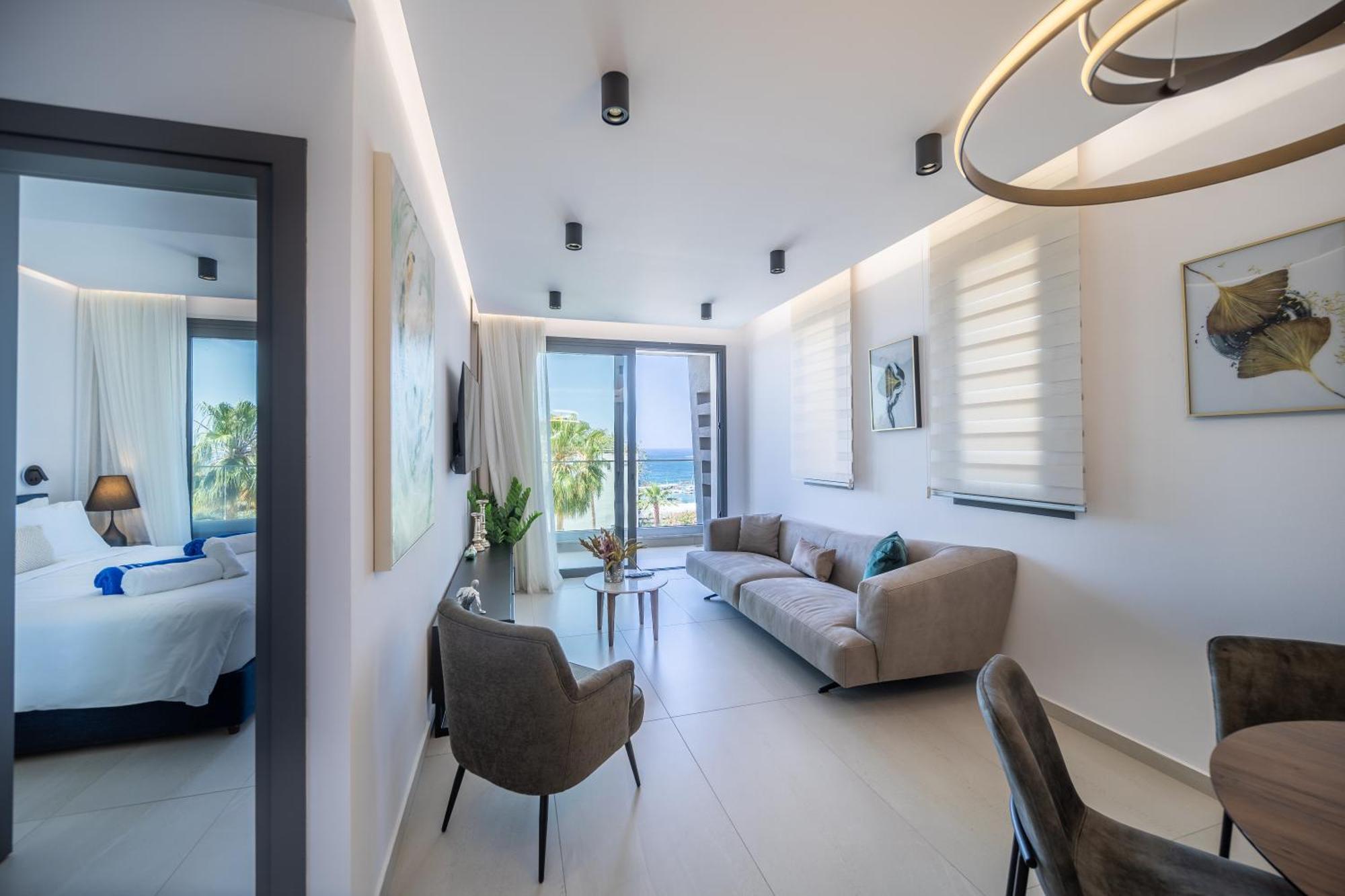 Waterside Sea View Apartments Пафос Экстерьер фото
